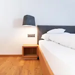Longhin - Self Check In Bed & Breakfast