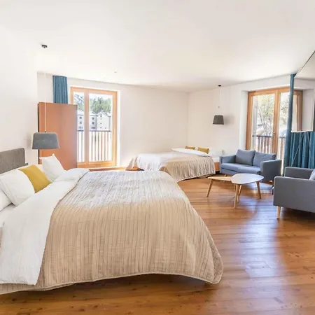 Longhin - Self Check In Maloja