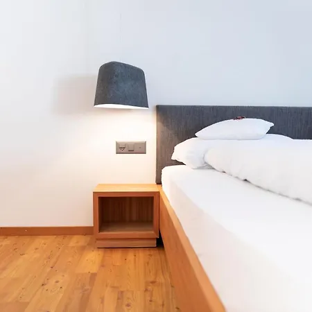 Longhin - Self Check In Bed and Breakfast