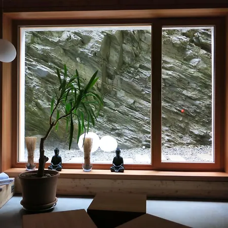 Longhin - Self Check In Maloja